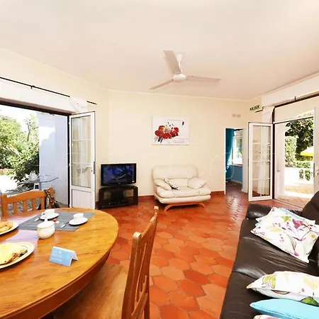 Casa Beachcomber Le Jardin Des Arts Διαμέρισμα Λάγος