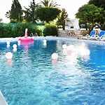 Casa Beachcomber Le Jardin Des Arts * Lagos