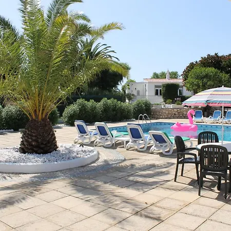 Casa Beachcomber Le Jardin Des Arts Lagos