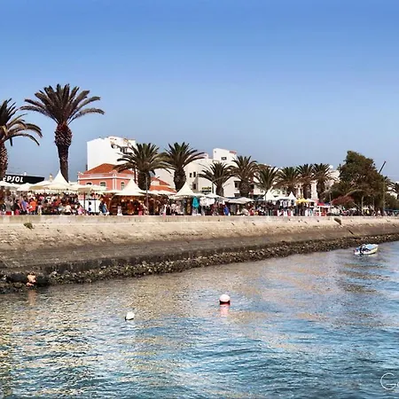 Casa Beachcomber Le Jardin Des Arts Lagos