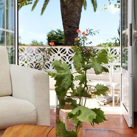 Lägenhet Casa Beachcomber Le Jardin Des Arts Lagos