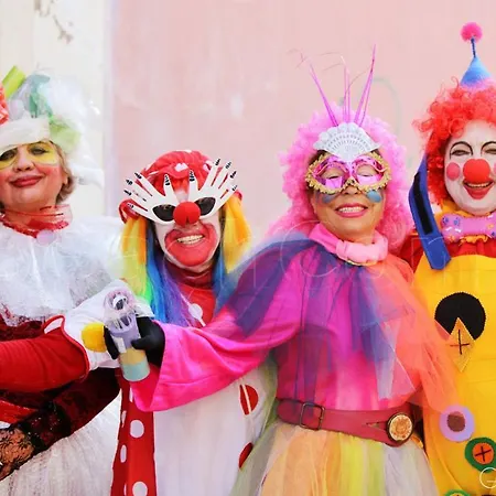 Lägenhet Casa Beachcomber Le Jardin Des Arts Lagos