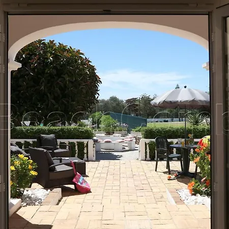 Casa Beachcomber Le Jardin Des Arts